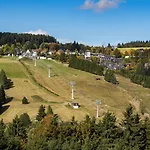 Semesterbostad Mountain Escape 66 - Comfort & Uitzicht | Am Bergelchen 66 Niedersfeld Winterberg